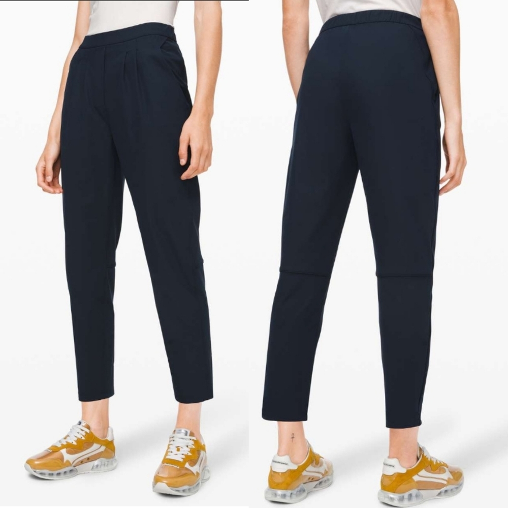 Lululemon Essential High-Rise Trouser